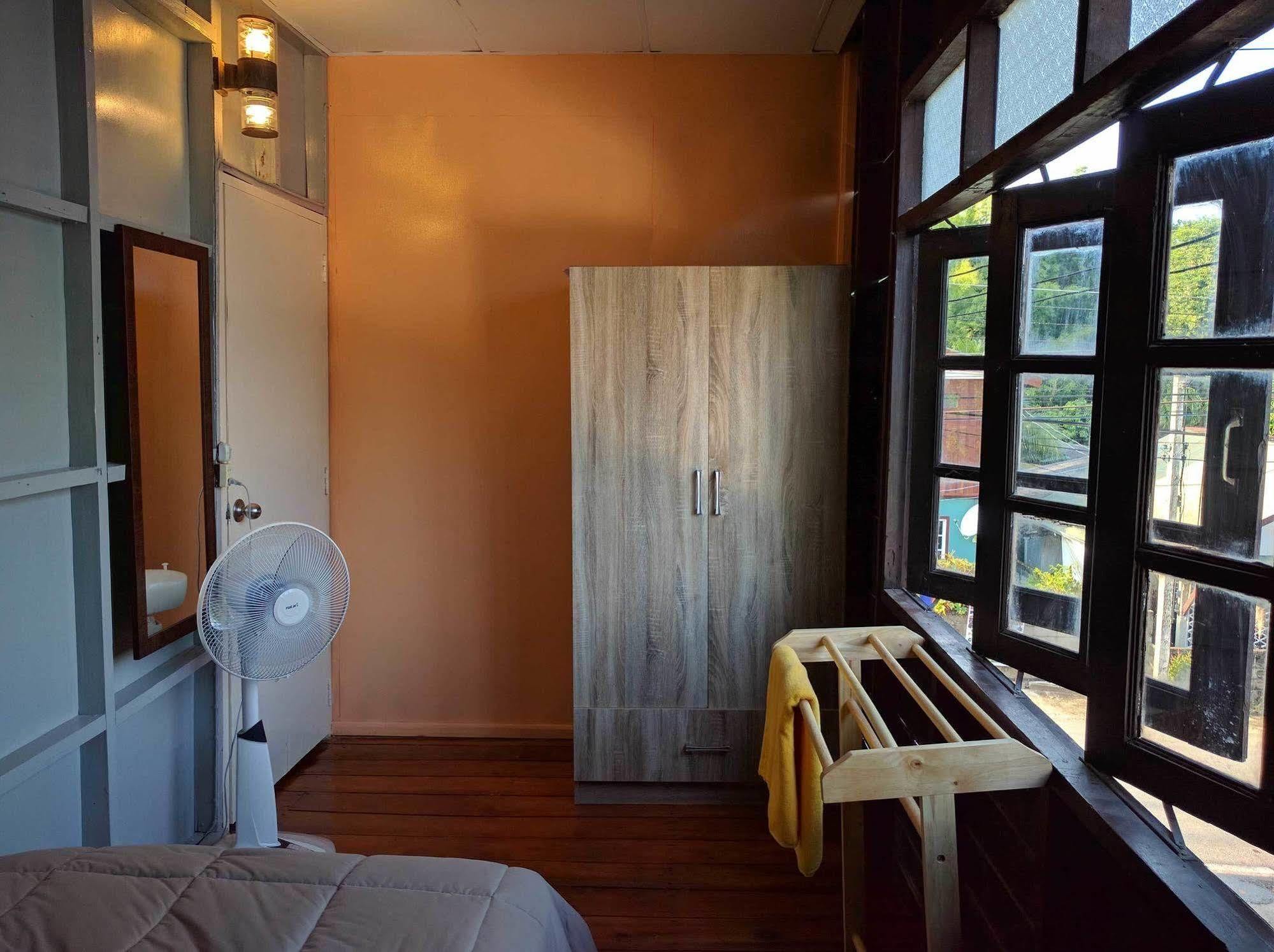 Funky Box Hostel Chiang Khong Εξωτερικό φωτογραφία